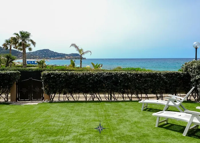 Villa Giulia Seafront